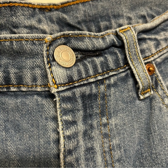 Levi’s Men’s 505 Regular Fit Straight Leg Jeans Size 34”x30” (2020) - Picture 3 of 12